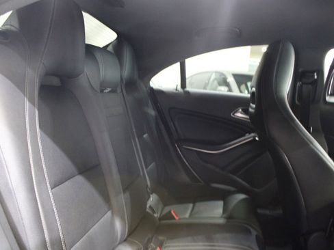 Used 2019 Mercedes-Benz CLA 250 image 16