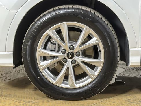 Used 2022 Audi Q3 2.0T Premium Plus AWD/4WD image 24