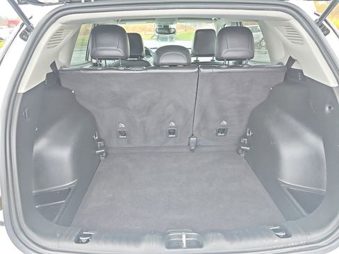 Used 2022 Jeep Compass Latitude image 12