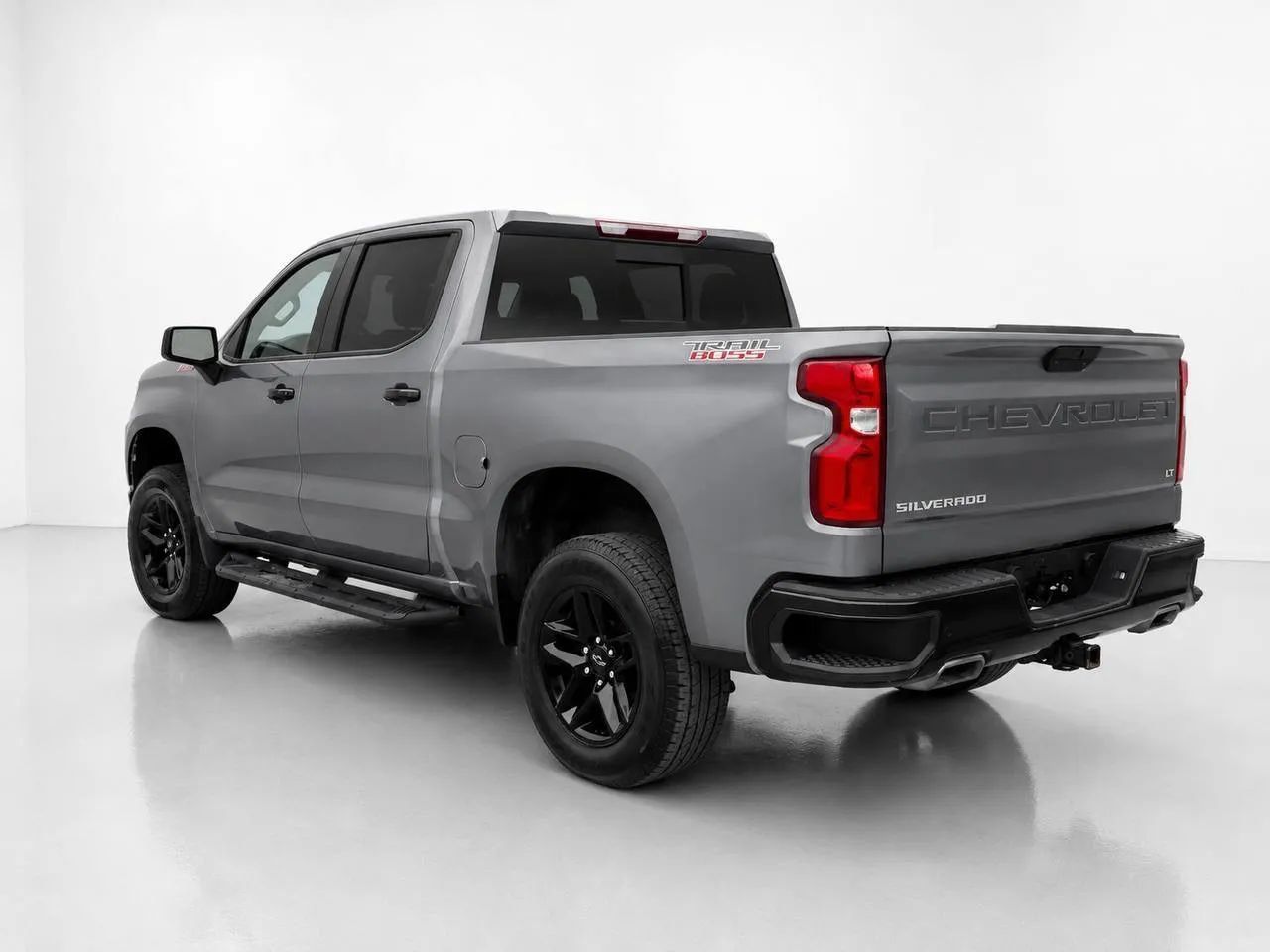 Used 2020 Chevrolet Silverado 1500 LT Trail Boss AWD/4WD image 5