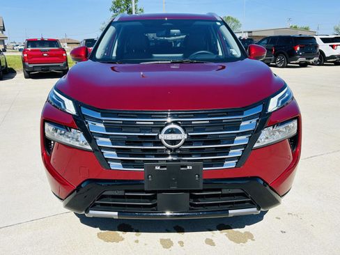 Used 2025 Nissan Rogue Platinum w/ Platinum Premium Package AWD/4WD image 35