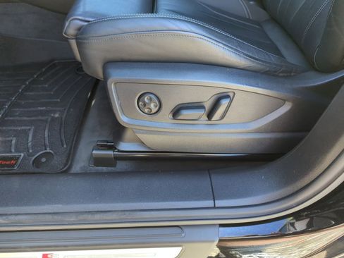 Used 2022 Audi Q5 2.0T Premium w/ Convenience Package image 13