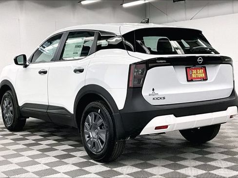 New 2027 Nissan Kicks S FWD image 4