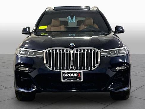 Used 2022 BMW X7 xDrive40i w/ M Sport Package AWD/4WD image 5
