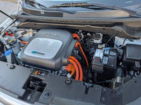 Used 2017 Kia Soul EV image 20