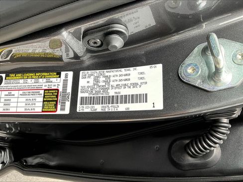 New 2026 Toyota Tundra Limited AWD/4WD image 21