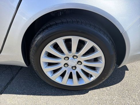 Used 2013 Buick Regal Premium FWD image 30
