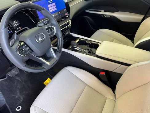 New 2026 Lexus RX 350h AWD/4WD image 4