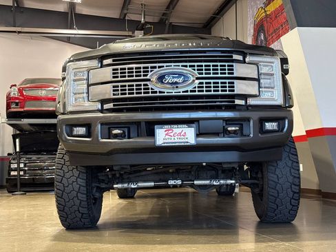 Used 2017 Ford F250 Platinum w/ Platinum Ultimate Package AWD/4WD image 10