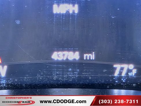 Used 2023 Chrysler Pacifica Limited FWD image 31