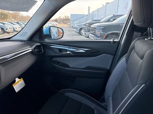 New 2026 Chevrolet TrailBlazer LT w/ Convenience Package FWD image 21