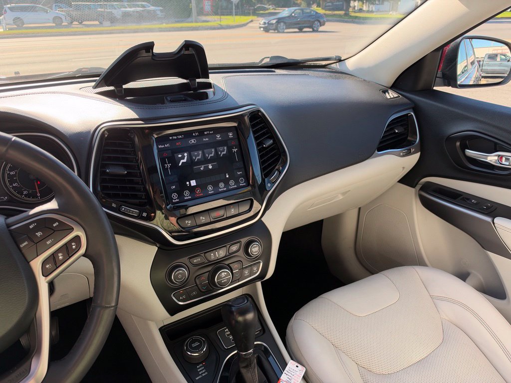 Used 2021 Jeep Cherokee Limited AWD/4WD image 28