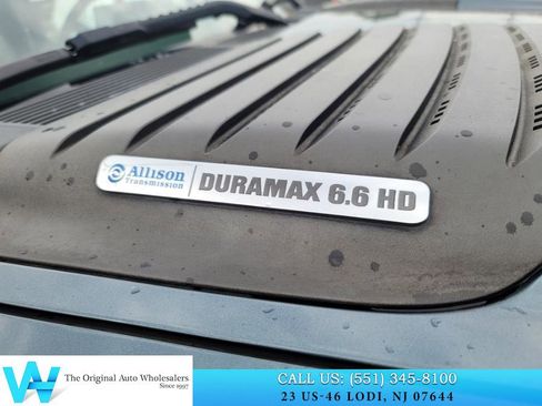 Used 2014 Chevrolet Silverado 2500 LTZ w/ LTZ Plus Package image 9