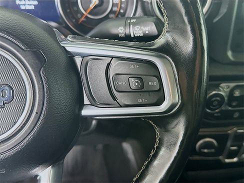 Used 2020 Jeep Gladiator Overland image 27