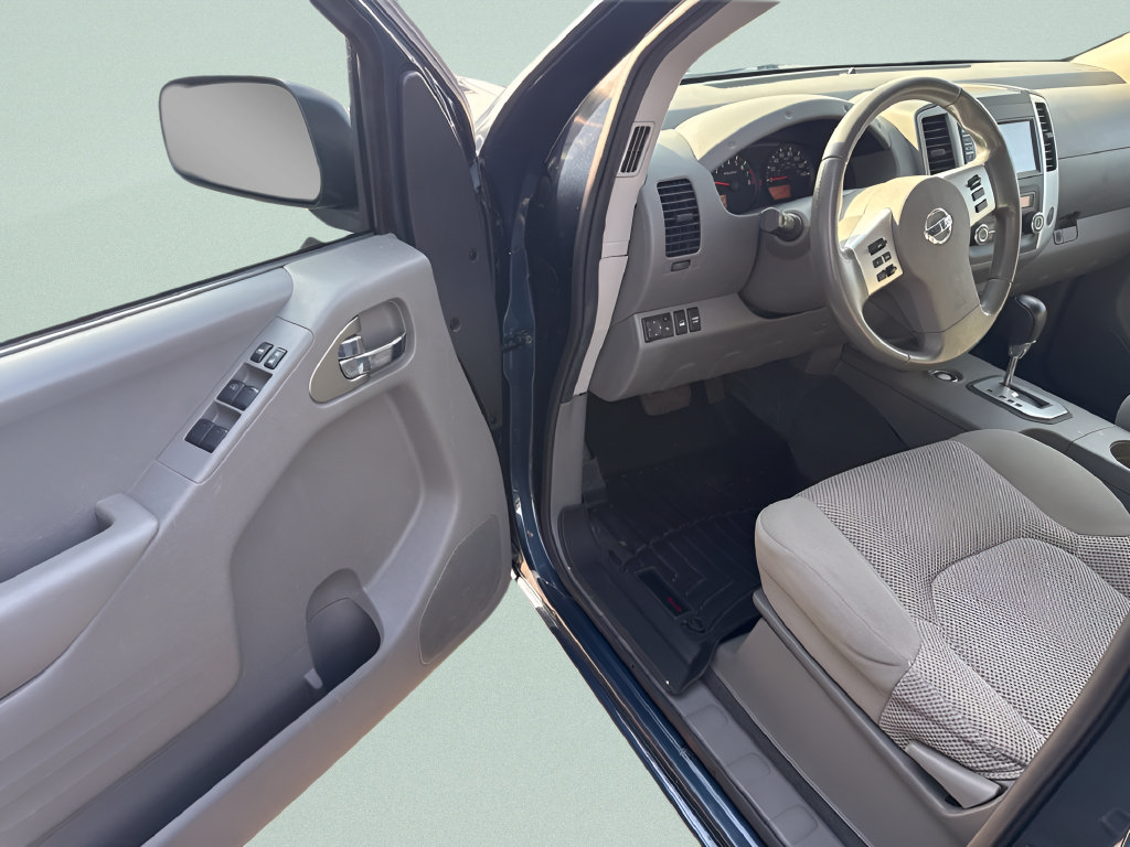 Used 2020 Nissan Frontier SV AWD/4WD image 10