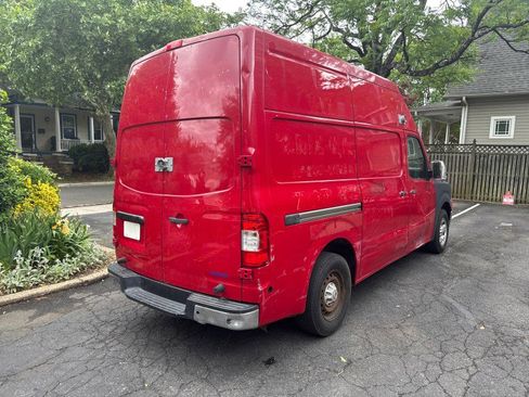 Used 2012 Nissan NV 2500 SV RWD image 5