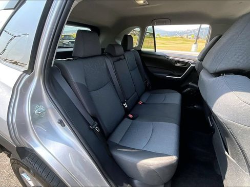 Used 2025 Toyota RAV4 XLE AWD/4WD image 27