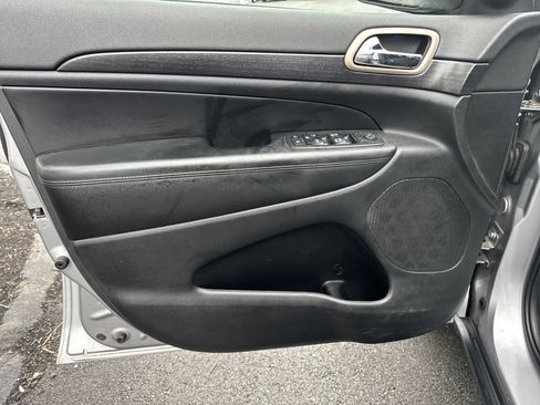 Used 2014 Jeep Grand Cherokee Laredo w/ Quick Order Package 23E image 15