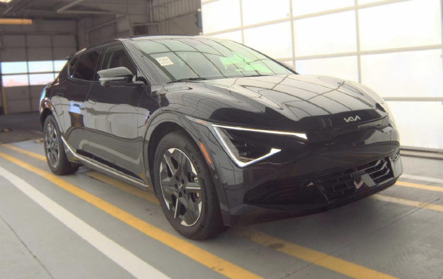 Used 2025 Kia EV6 Wind AWD/4WD image 1