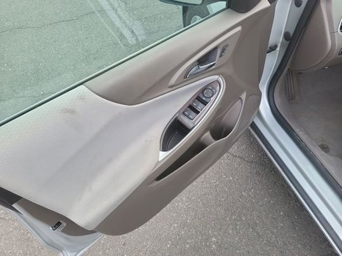 Used 2021 Chevrolet Malibu LS image 12