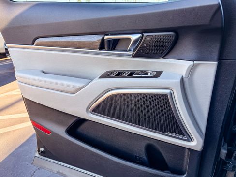 Used 2020 Kia Telluride SX image 20