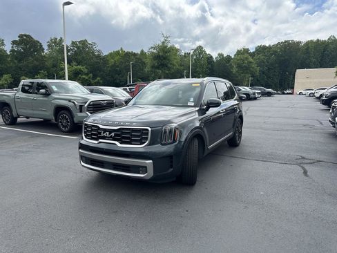 Used 2023 Kia Telluride SX Prestige AWD/4WD image 2