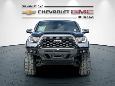 Used 2021 Toyota Tacoma TRD Off-Road AWD/4WD image 8