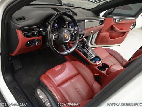 Used 2023 Porsche Macan AWD/4WD image 14