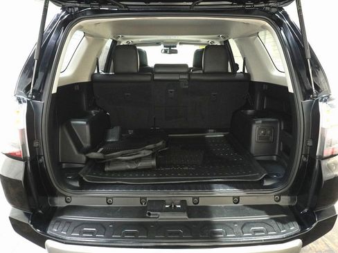 Used 2019 Toyota 4Runner TRD Off-Road Premium image 6