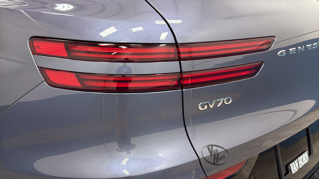 Used 2026 Genesis GV70 2.5T Sport Prestige AWD/4WD image 43