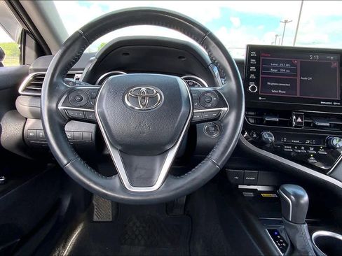 Used 2023 Toyota Camry XLE image 6