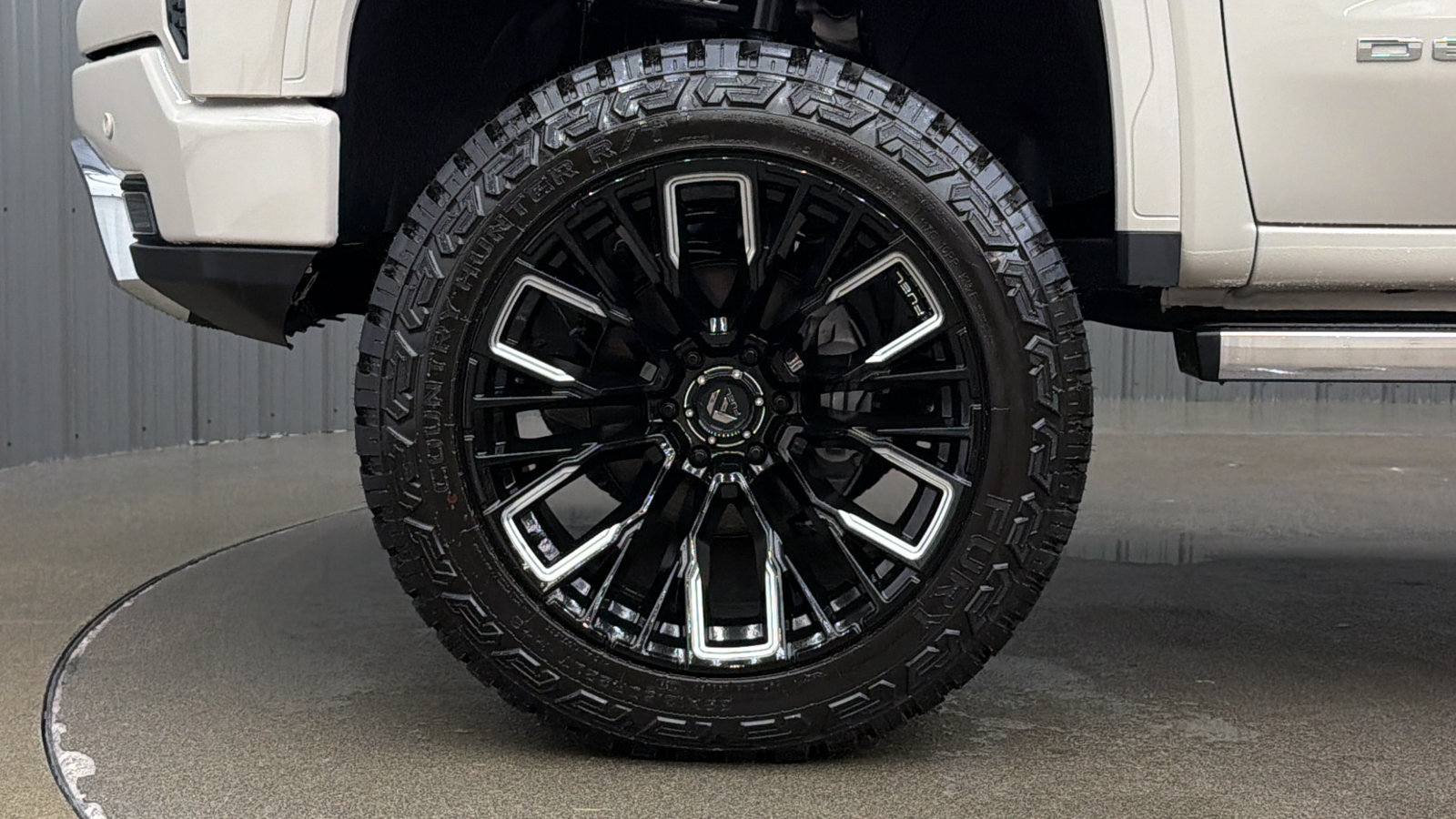 Used 2026 GMC Sierra 1500 Denali Ultimate AWD/4WD image 10