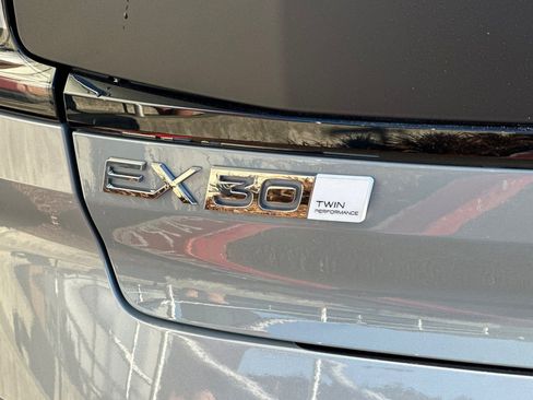 New 2026 Volvo EX30 Cross Country Ultra w/ Protection Package Premier AWD/4WD image 12