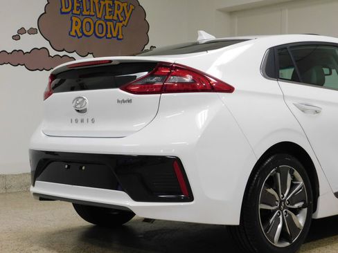 Used 2018 Hyundai Ioniq Limited FWD image 85