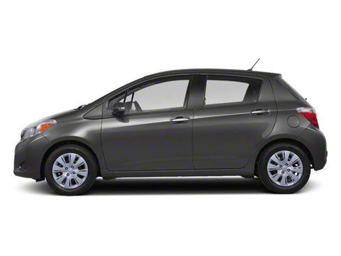 Used 2013 Toyota Yaris LE image 3