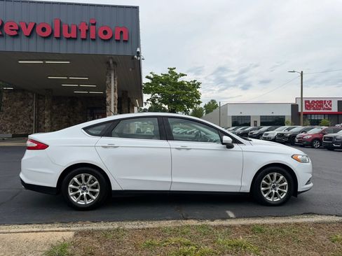 Used 2016 Ford Fusion S FWD image 8