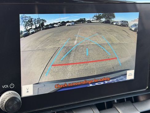 Used 2023 Toyota RAV4 XLE FWD image 19