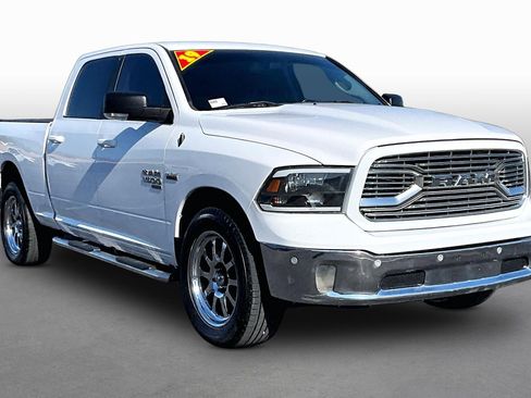 Used 2019 RAM 1500 Big Horn AWD/4WD image 10
