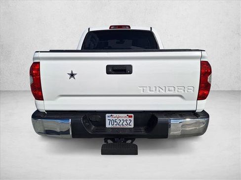 Used 2018 Toyota Tundra SR5 w/ SR5 Upgrade Package image 6
