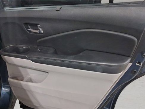 Used 2021 Honda Pilot Special Edition image 17