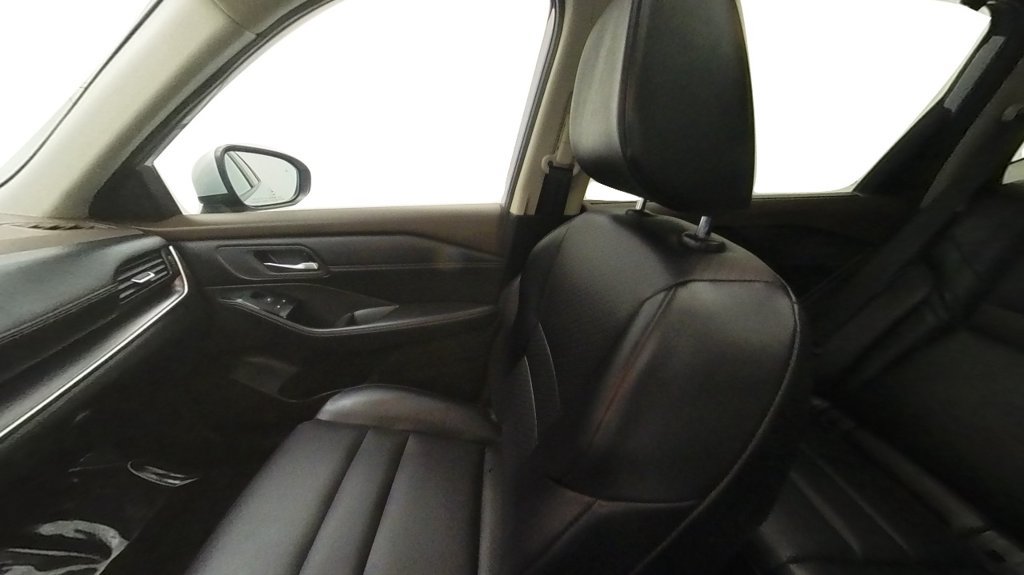 Certified 2023 Nissan Rogue SV w/ SV Premium B Package AWD/4WD image 30