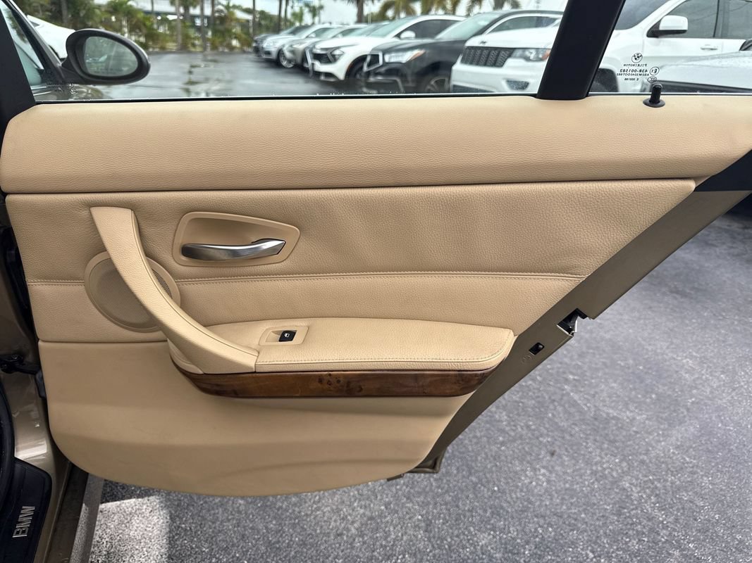Used 2007 BMW 335i Sedan RWD image 14