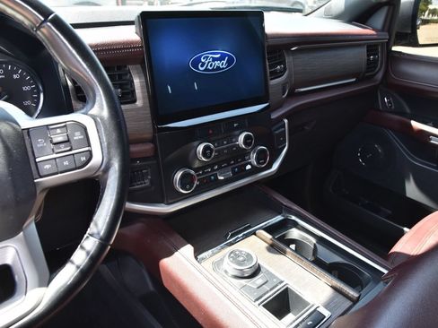 Used 2023 Ford Expedition Max Limited RWD image 9