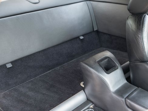 Used 2002 Aston Martin Vanquish image 32