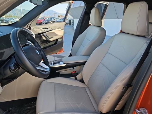 Used 2025 BMW X1 xDrive28i w/ Technology Package image 15