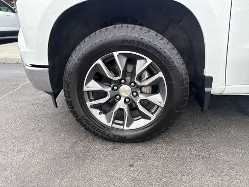 Used 2023 Chevrolet Silverado 1500 LT image 31