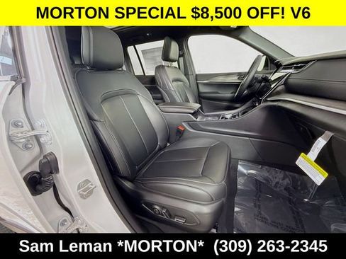 New 2025 Jeep Grand Cherokee Limited w/ Trailer Tow Package AWD/4WD image 29