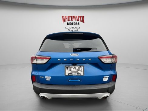 Used 2020 Ford Escape SE image 4