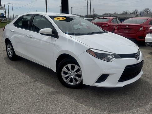 Used 2016 Toyota Corolla L image 2