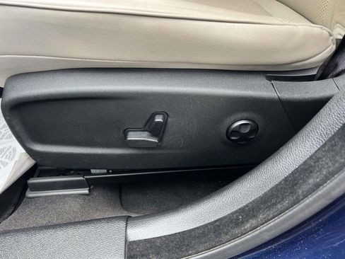 Used 2015 Chrysler 300 C w/ Harman/Kardon Audio Group RWD image 71
